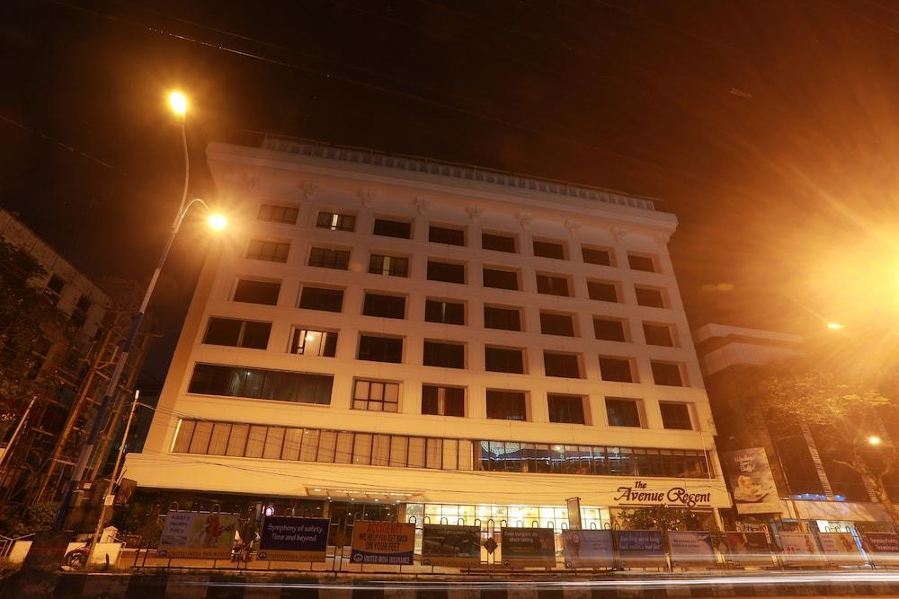 The Avenue Regent Hotel Kochi Bagian luar foto