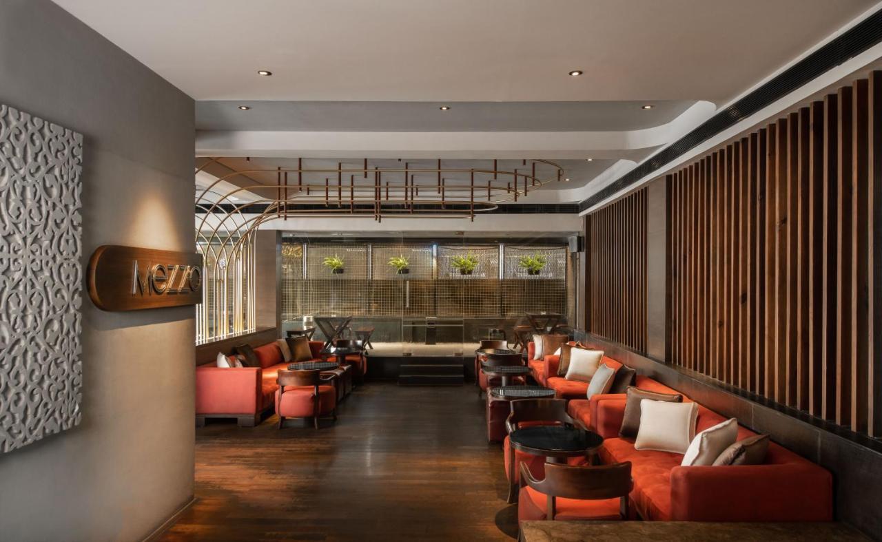 The Avenue Regent Hotel Kochi Bagian luar foto